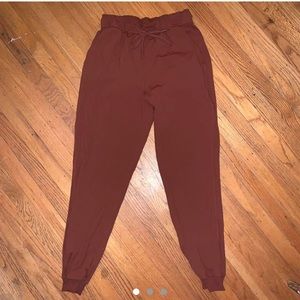 Lululemon red merlot Stretch Luxtreme high rise joggers